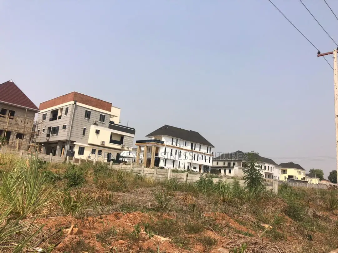 1000sqm of Land