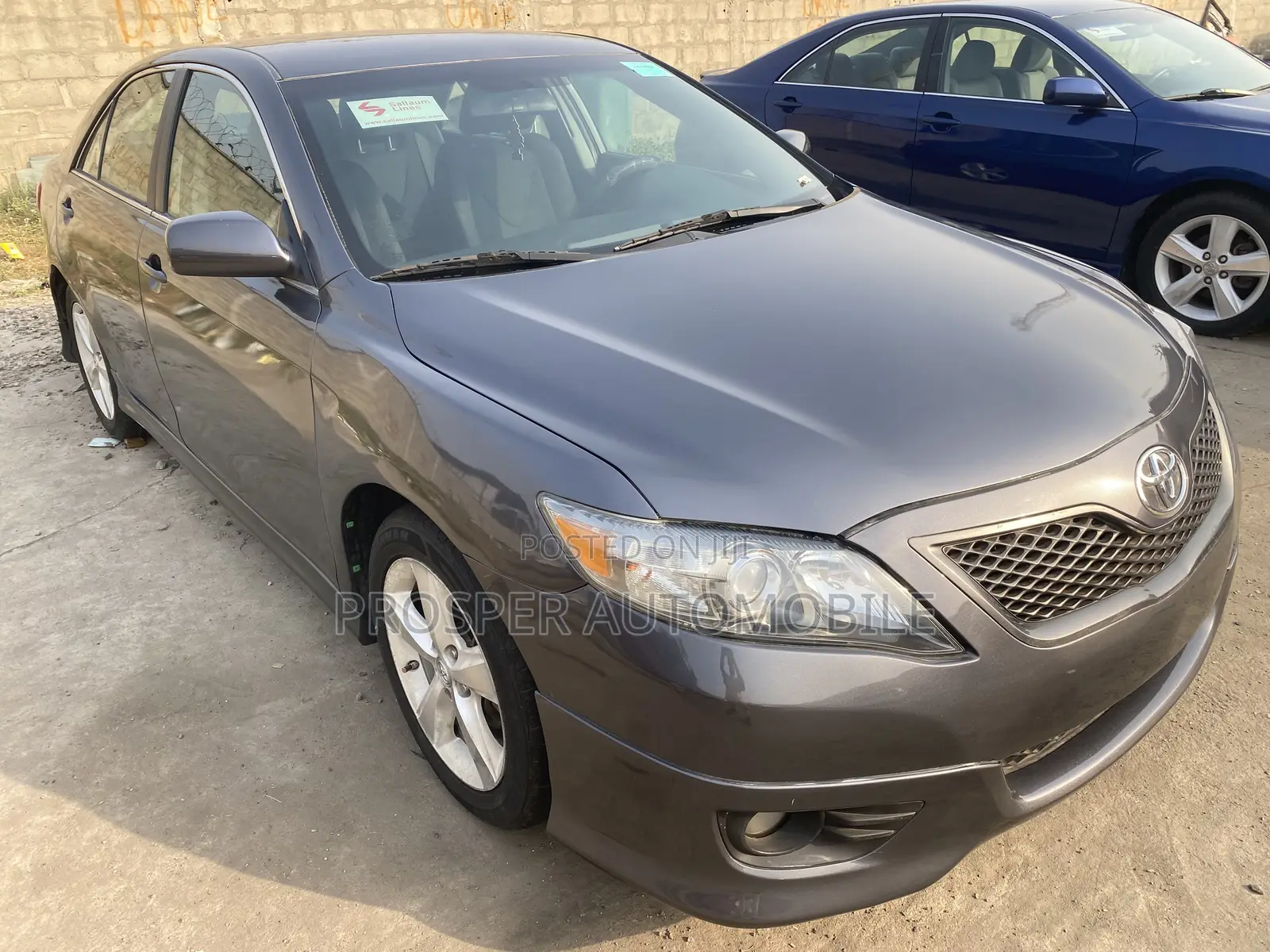 Toyota Camry 2010 Gray