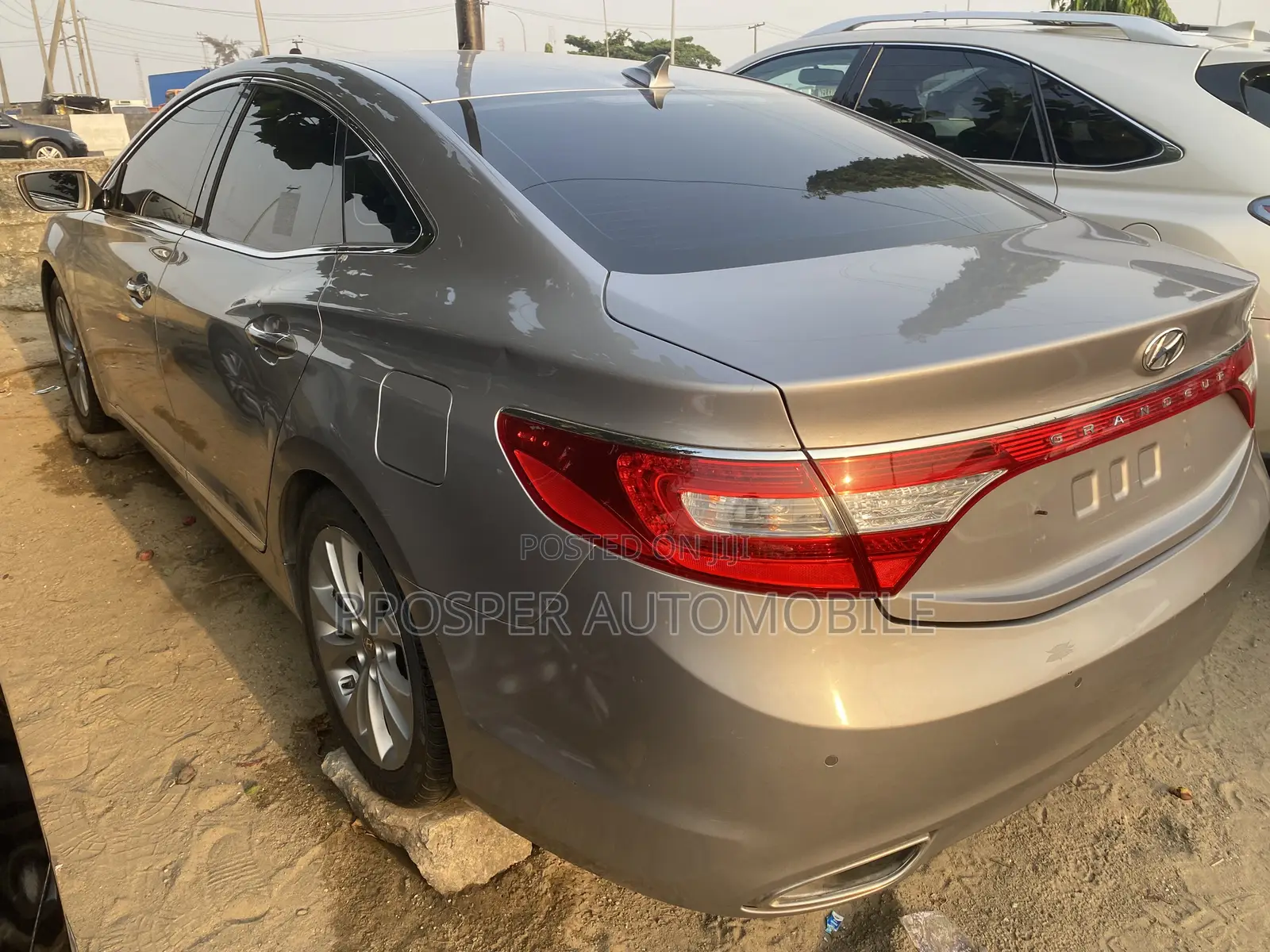 Hyundai Grandeur 2.2 CRDi 2012 Silver