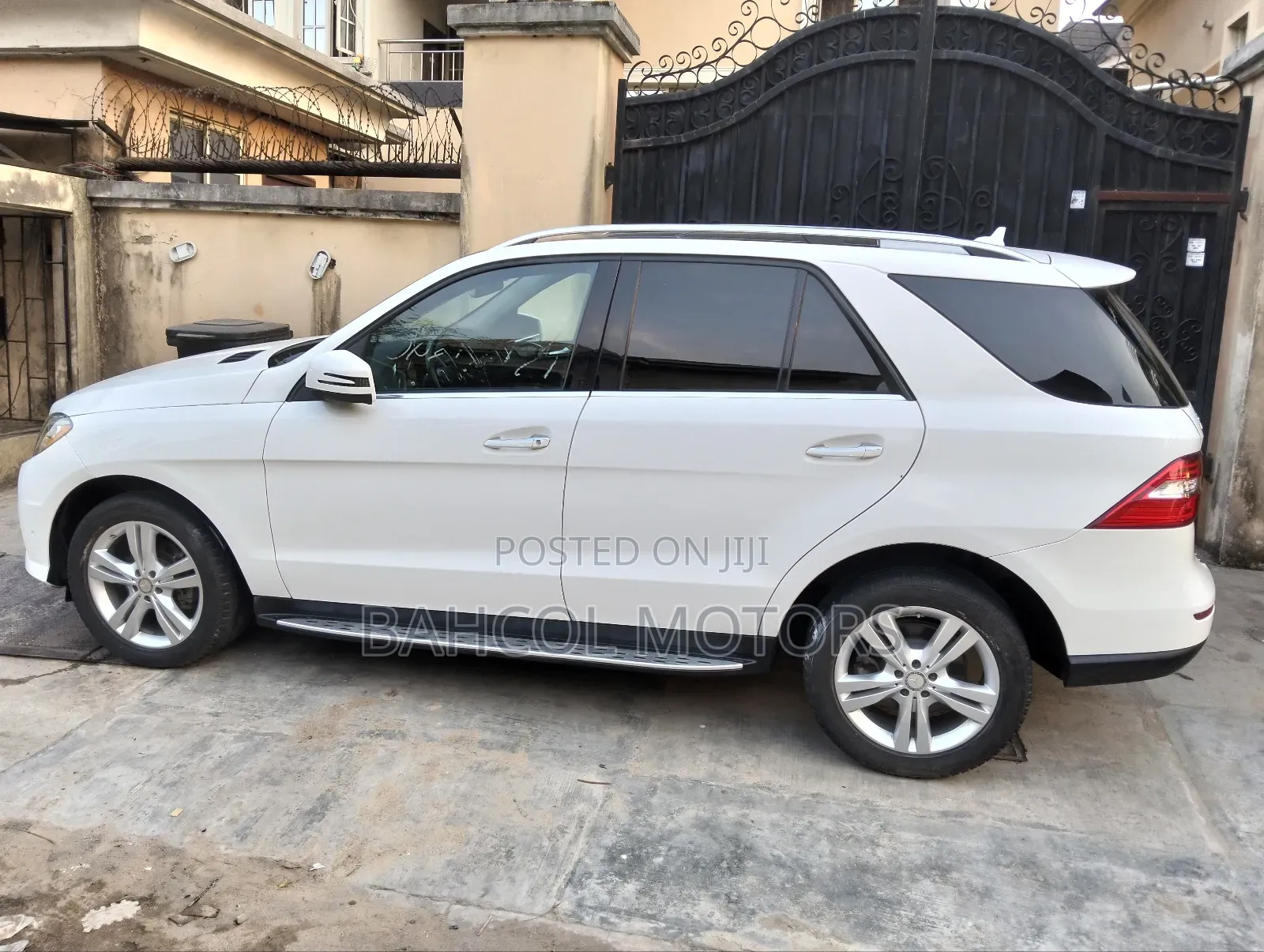 Mercedes-Benz M Class ML350 4MATIC 4dr SUV AWD (3.5L 6cyl 7A) 2015