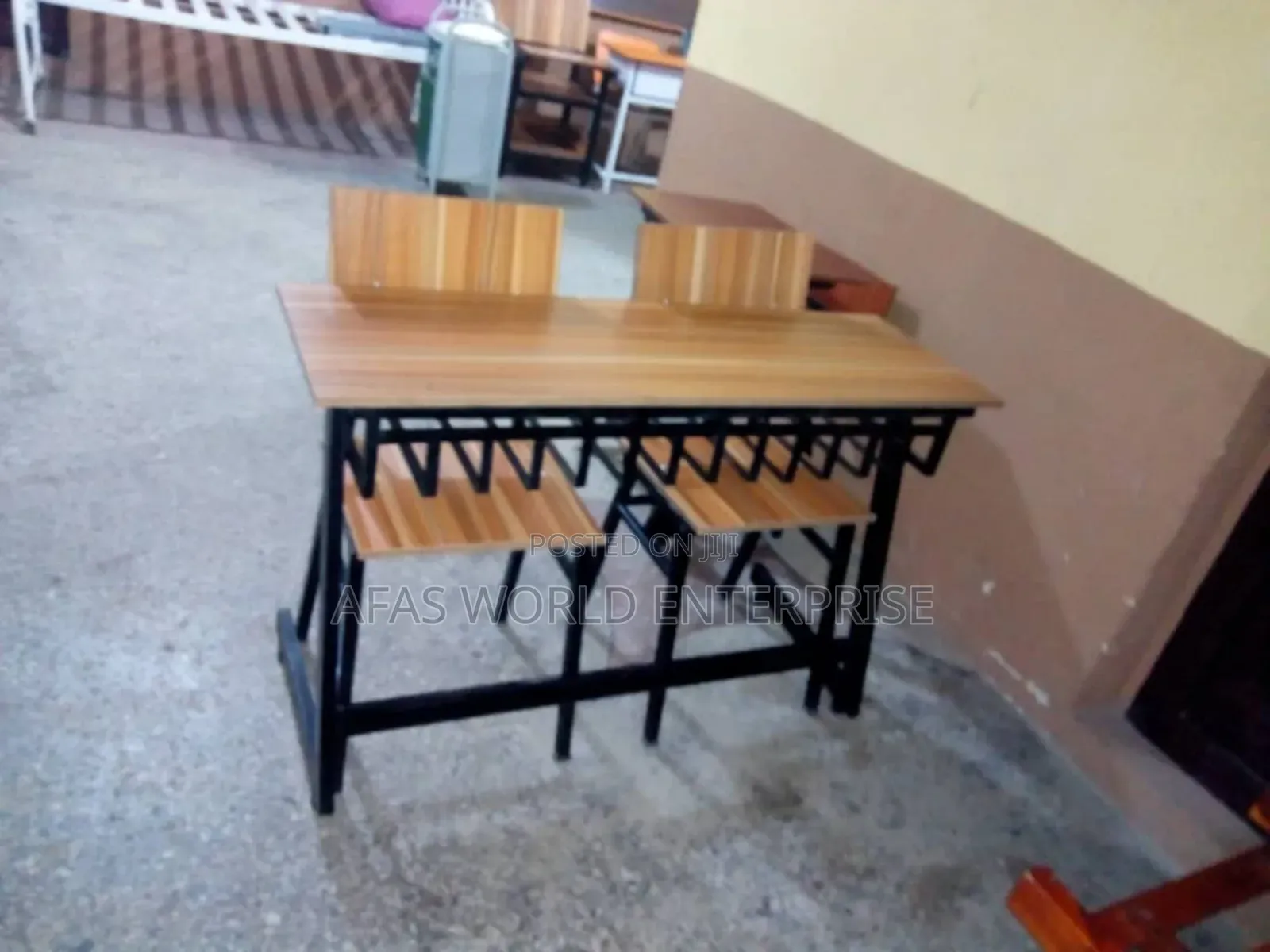 Modern Student Desk and Chairs