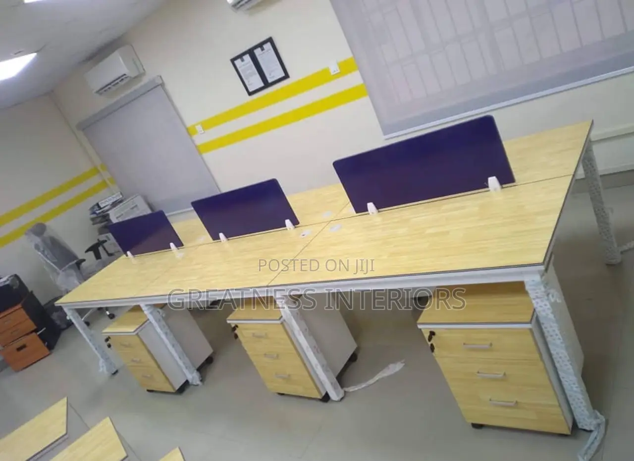 Top Notch Quality Work Station by 6 Seater