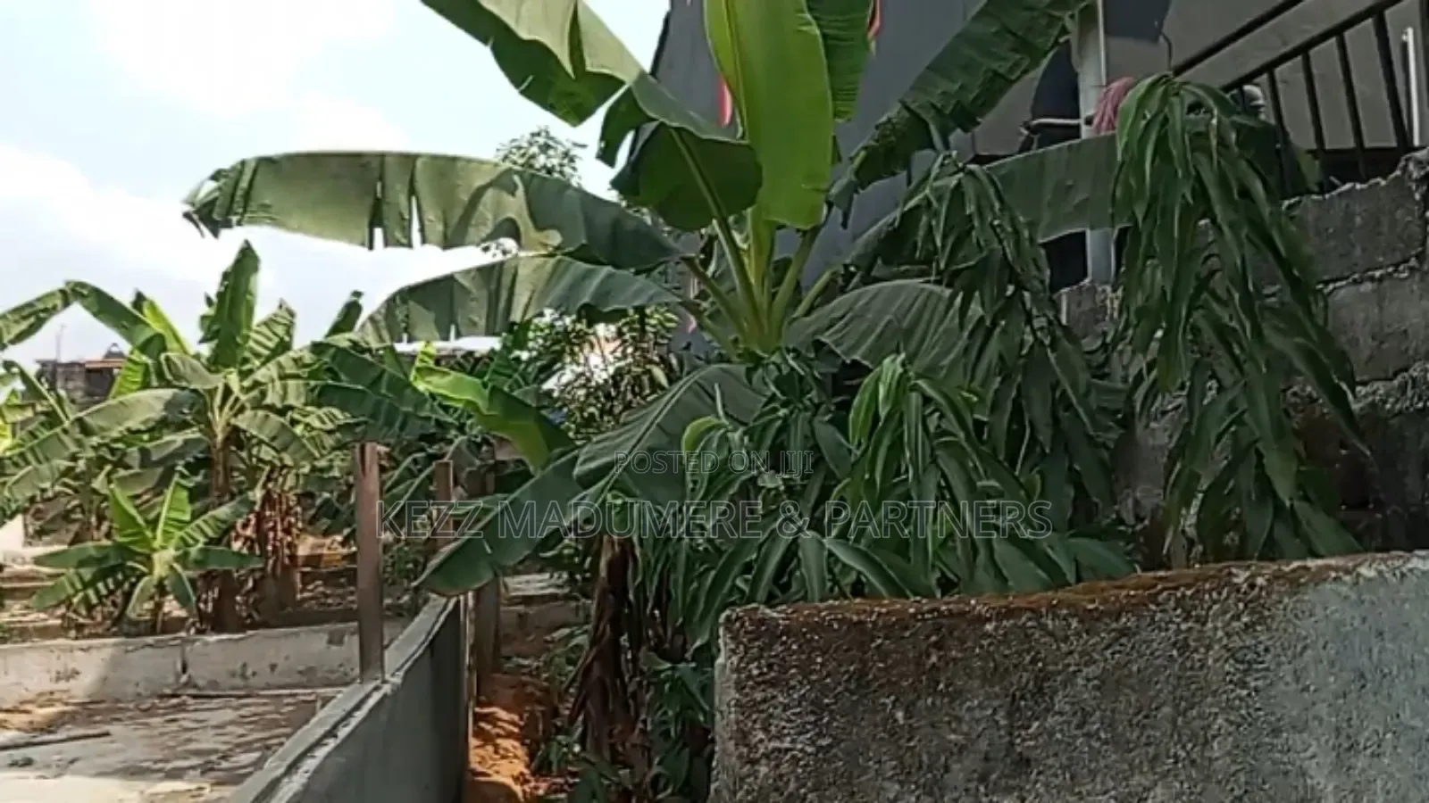 For Sale : 450 SQMTS at Cedarwood Estate, Off Sars Road, Ph