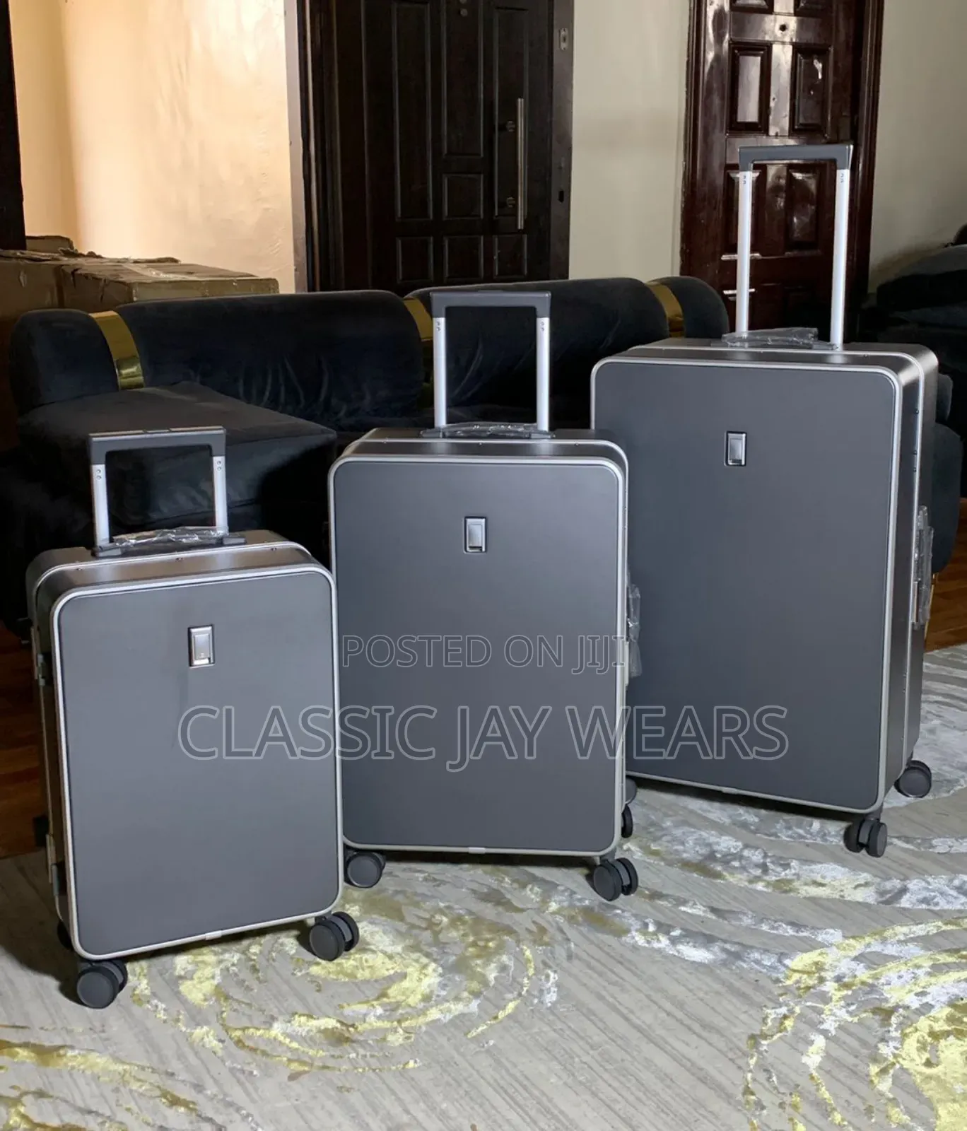 Travel in Style With Solid Aluminum Box