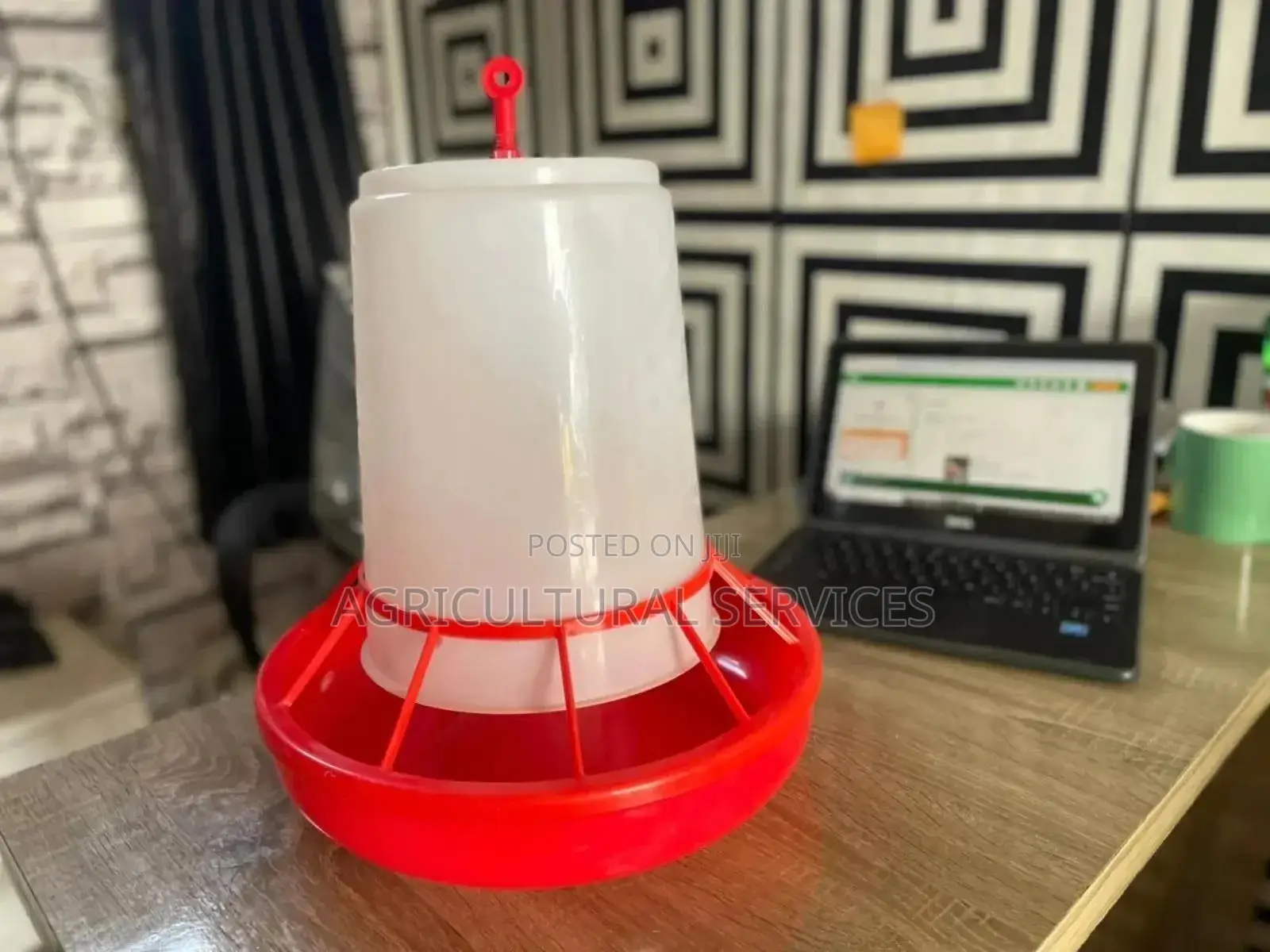 8kg Hanging Feeder