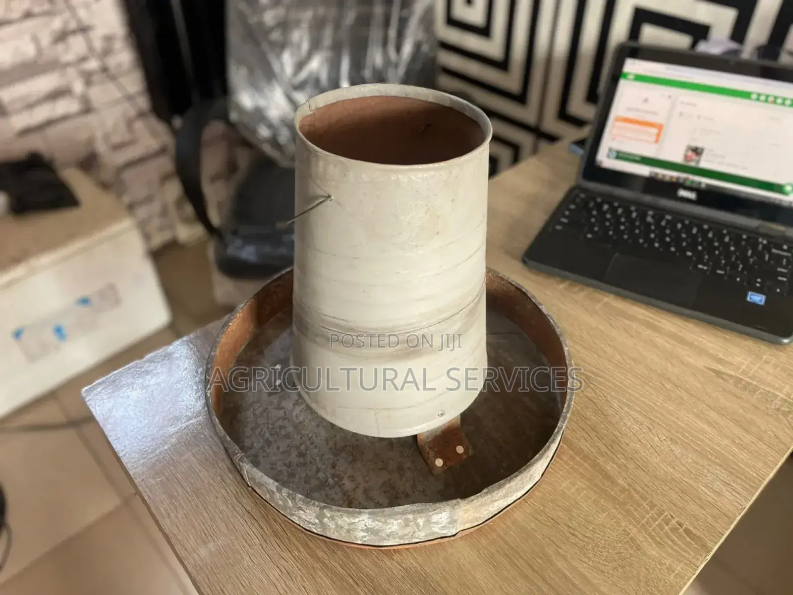Aluminum Feeder