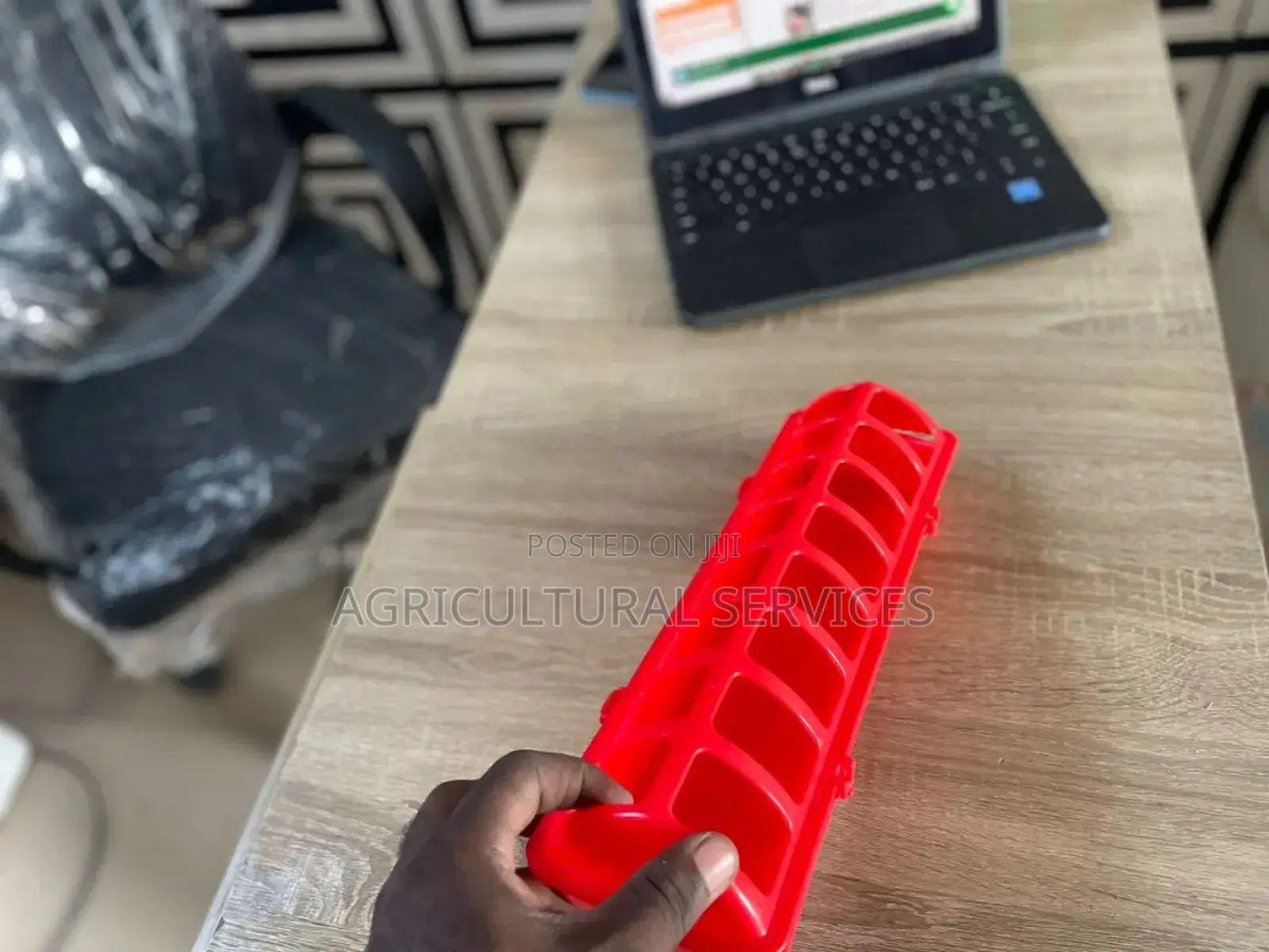 Flip Flop Feeders
