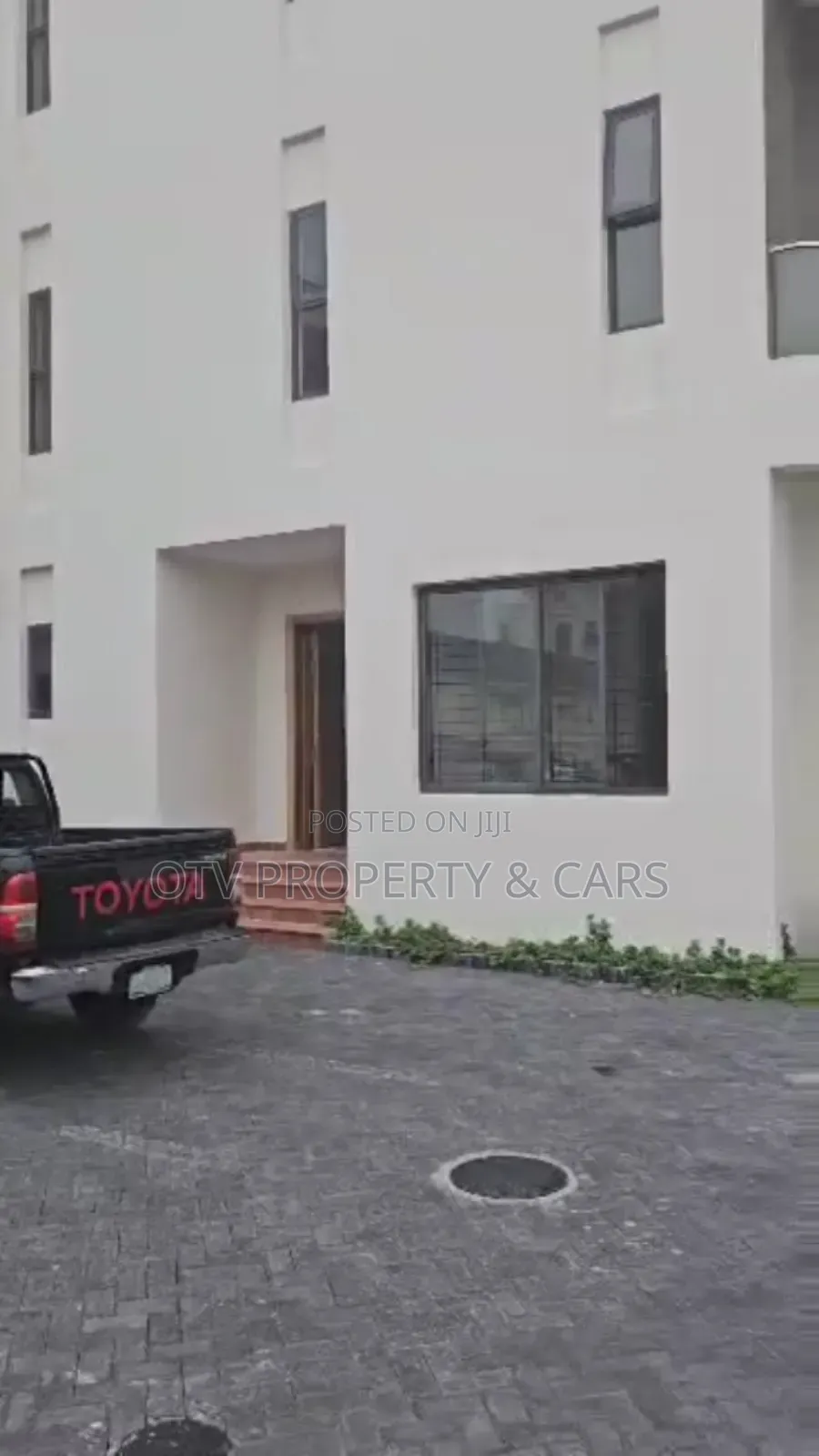 Furnished 4bdrm Maisonette in Banana Ikoyi for sale