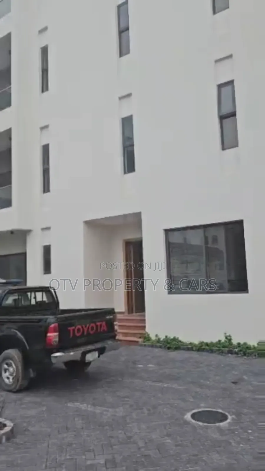 Furnished 4bdrm Maisonette in Banana Ikoyi for sale