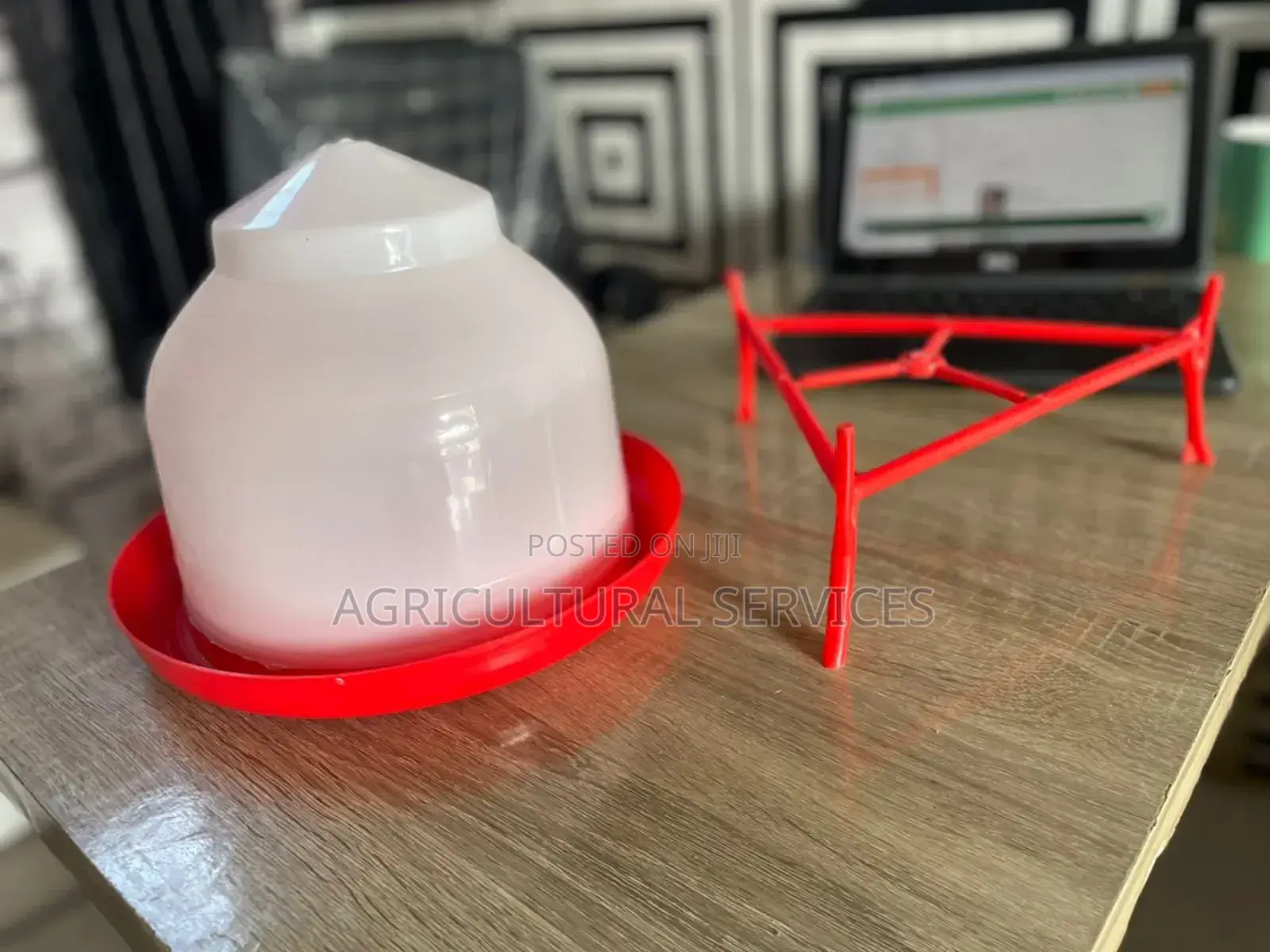 Adult Drinkers With Adjustable Stand