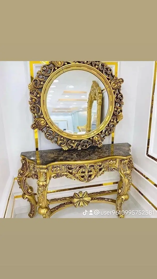 High Unique Quality Imported Mirror Console