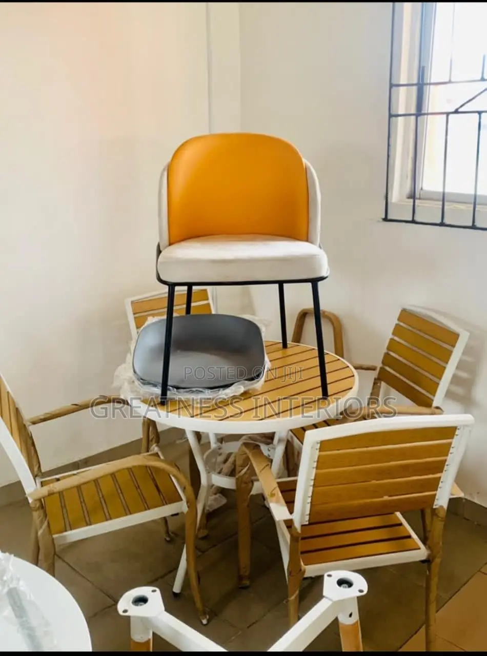 High Class Imported Restaurant Chair