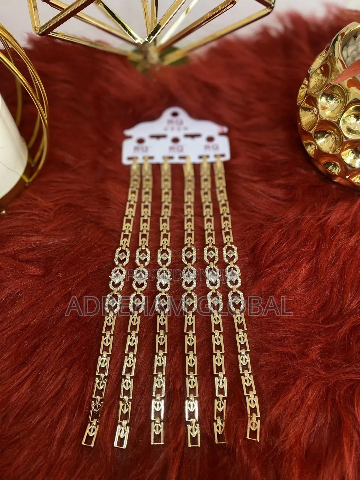 Quality Fashion Stoned Gold Hand Bracelet