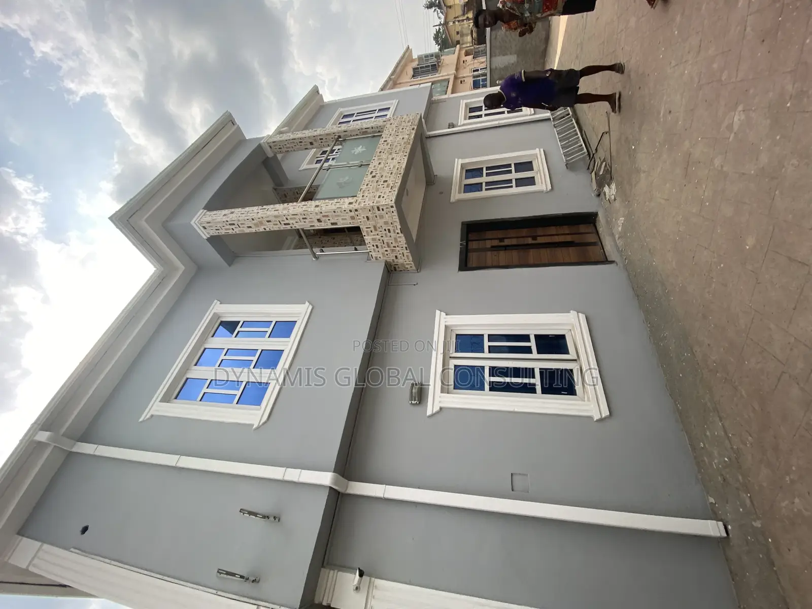 Furnished 5bdrm Duplex in Magodo Phase 1 Gra for rent