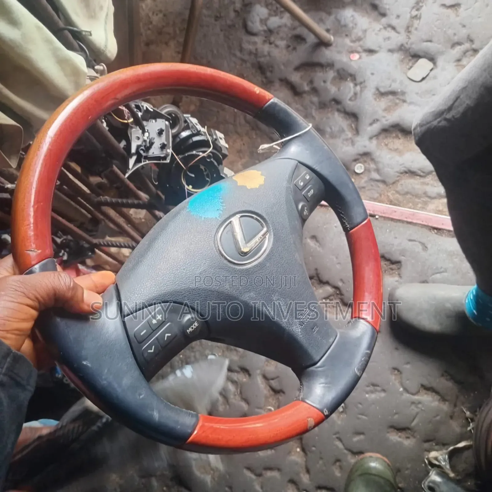Steering Wheel for Nssan Infiniti,Toyota, Lexus,Mazda, Ford