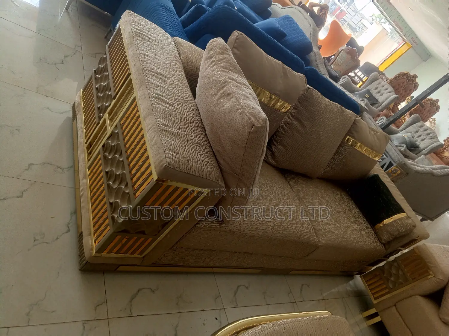 Romania Sofa Set