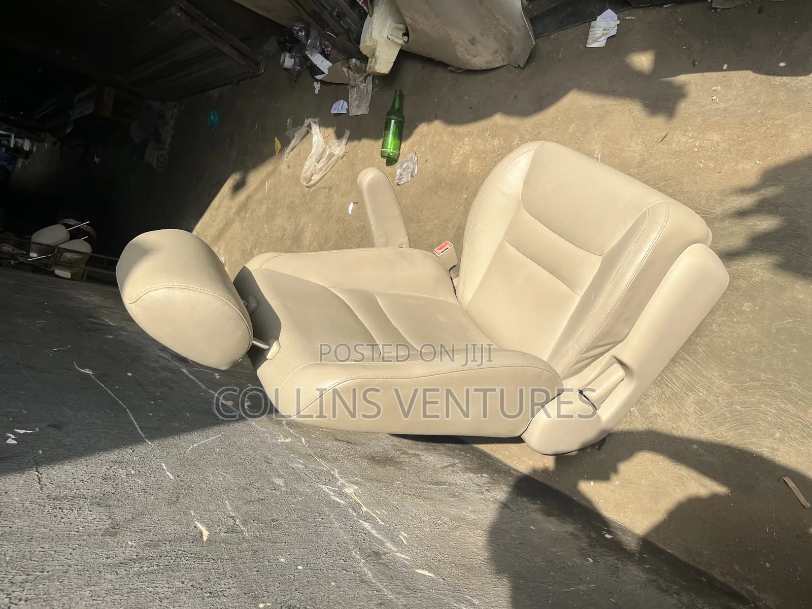 Complete Seat Toyota Highlander 200-2003 Available