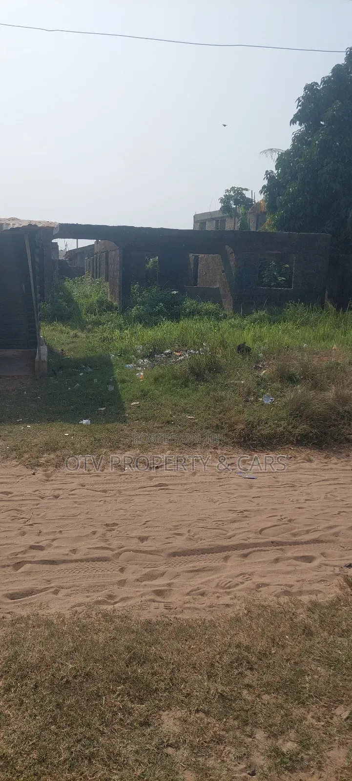 Uncompleted Building on a Plot of Land for Sale at Ibiye