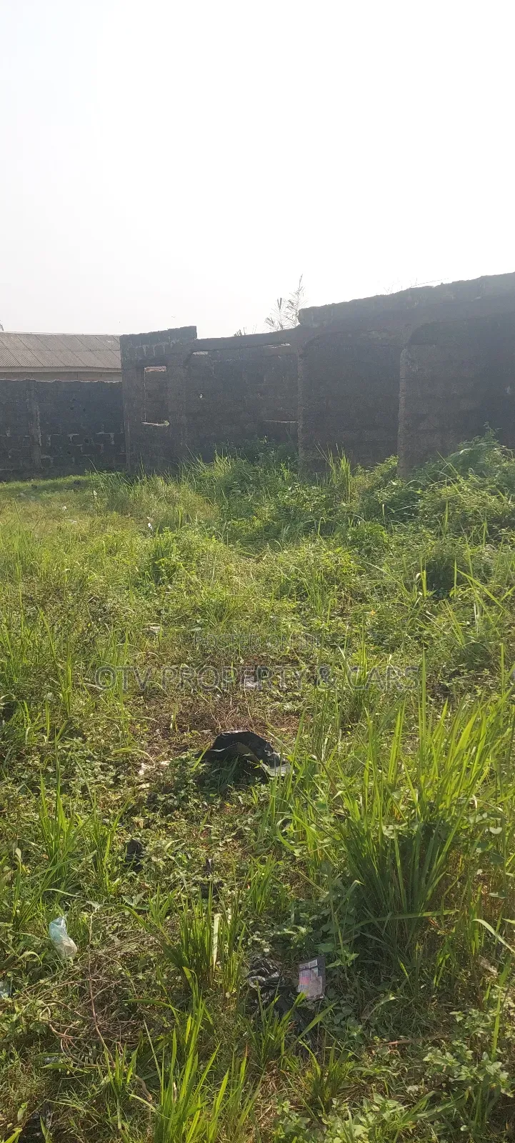 Uncompleted Building on a Plot of Land for Sale at Ibiye