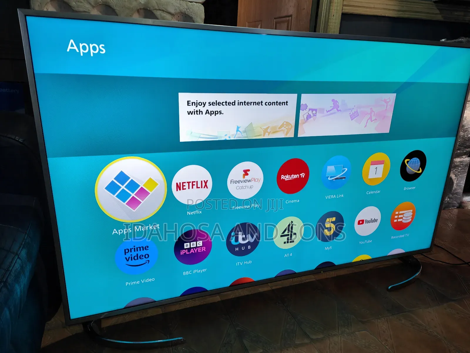 65inchs Panasonic Smart Internet Tv