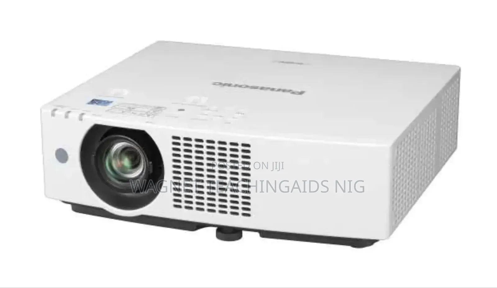Panasonic PT-VMZ51 5200lumens Projector