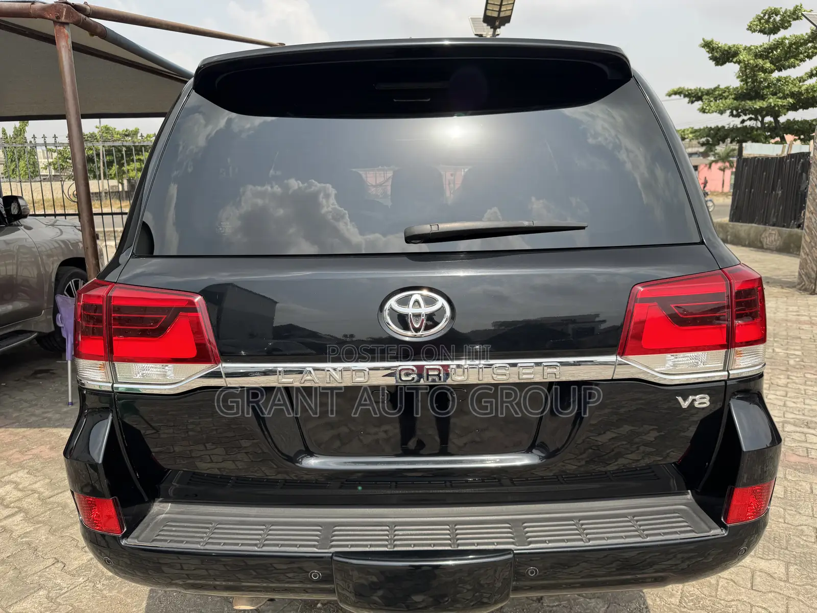 Toyota Land Cruiser 5.7 V8 VXR 2017 Black