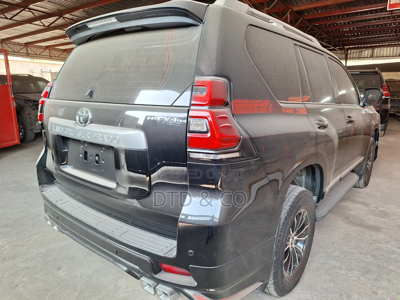 Toyota Land Cruiser Prado 2018 Black