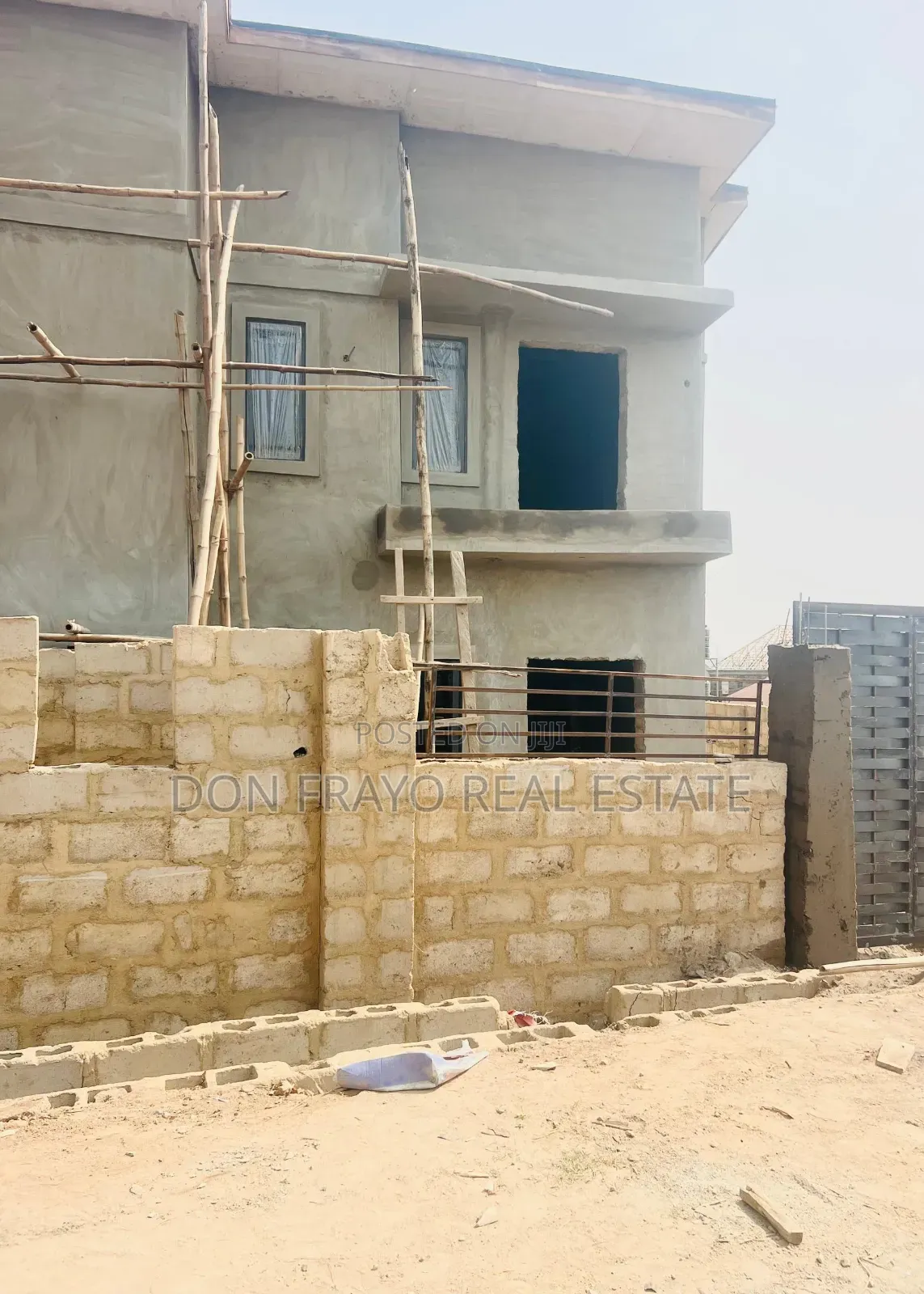 5bdrm Duplex In Eleyele Estate For Sale