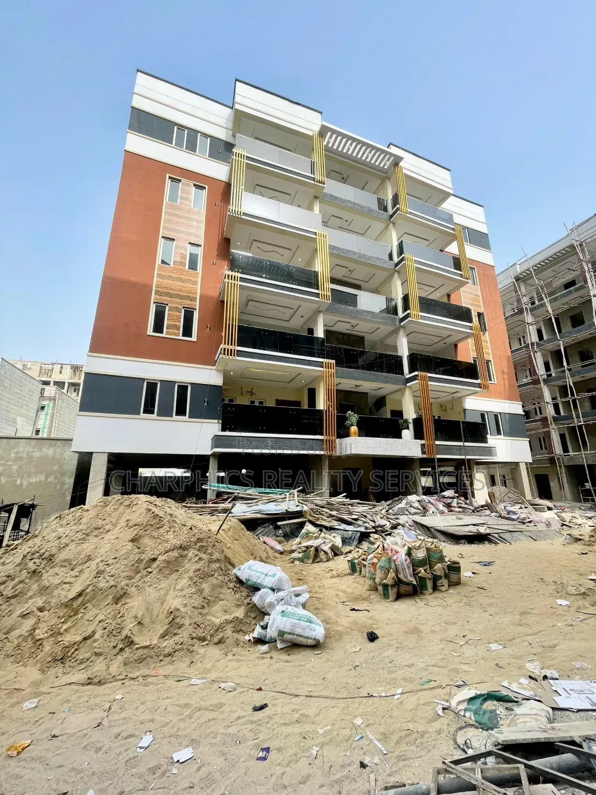 2bdrm Apartment in Lekki Phase 1 for sale