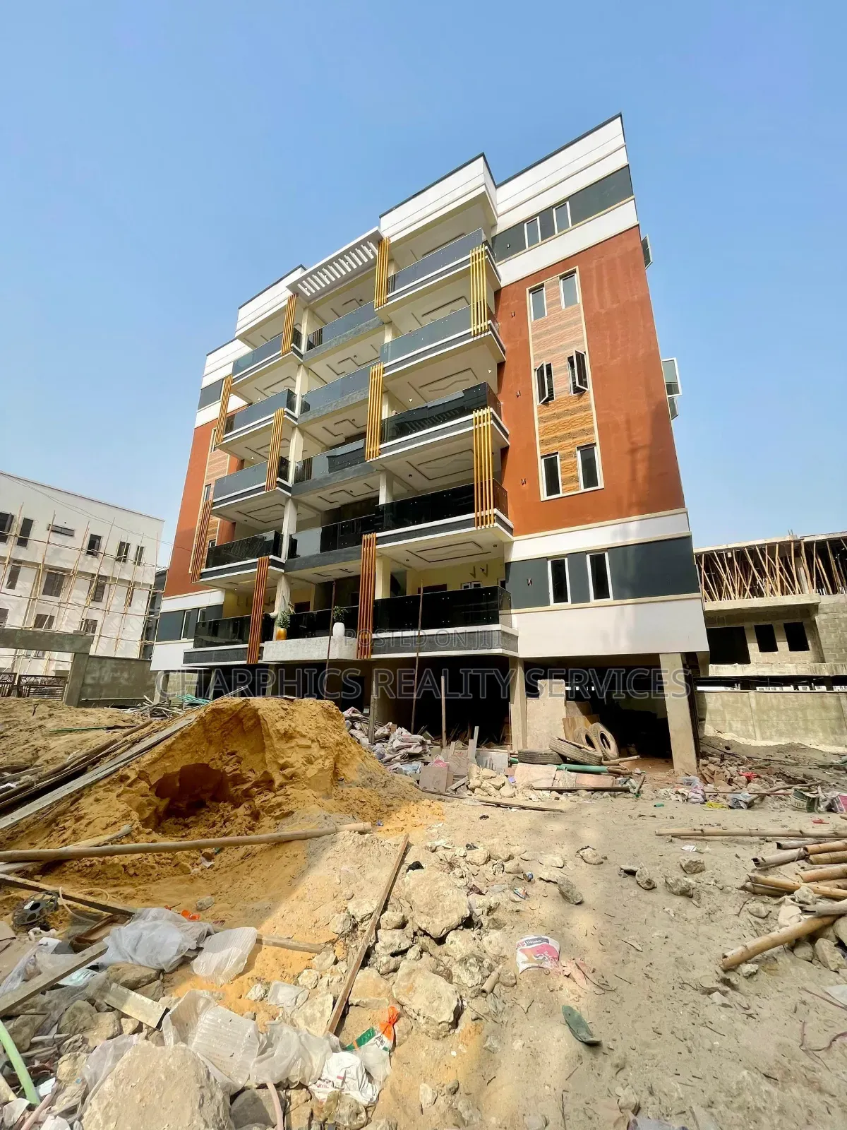 2bdrm Apartment in Lekki Phase 1 for sale