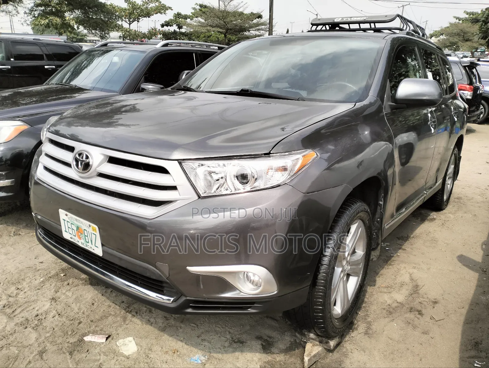 Toyota Highlander 3.5L 4WD 2013 Gray
