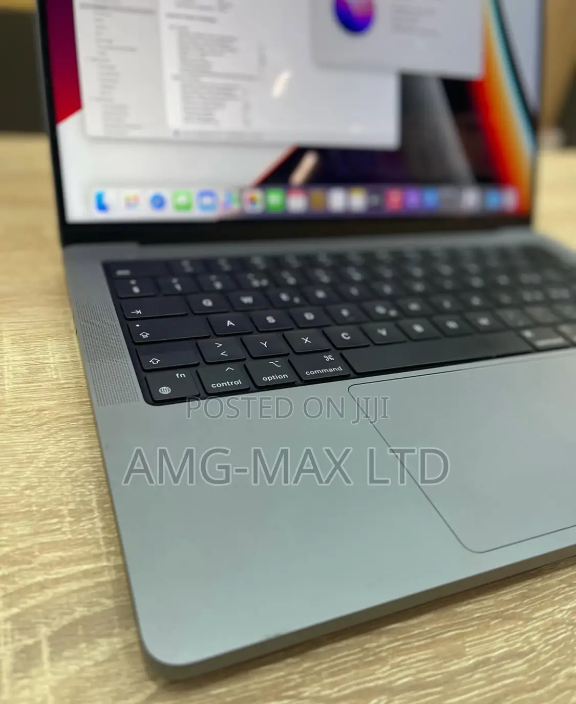 Laptop Apple MacBook Pro 2021 M1 32GB Apple M1 Pro SSD 1T