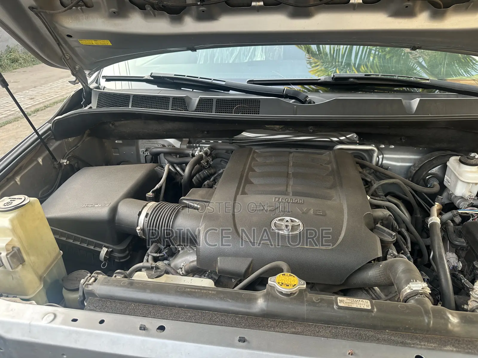 Toyota Sequoia 2017 Silver