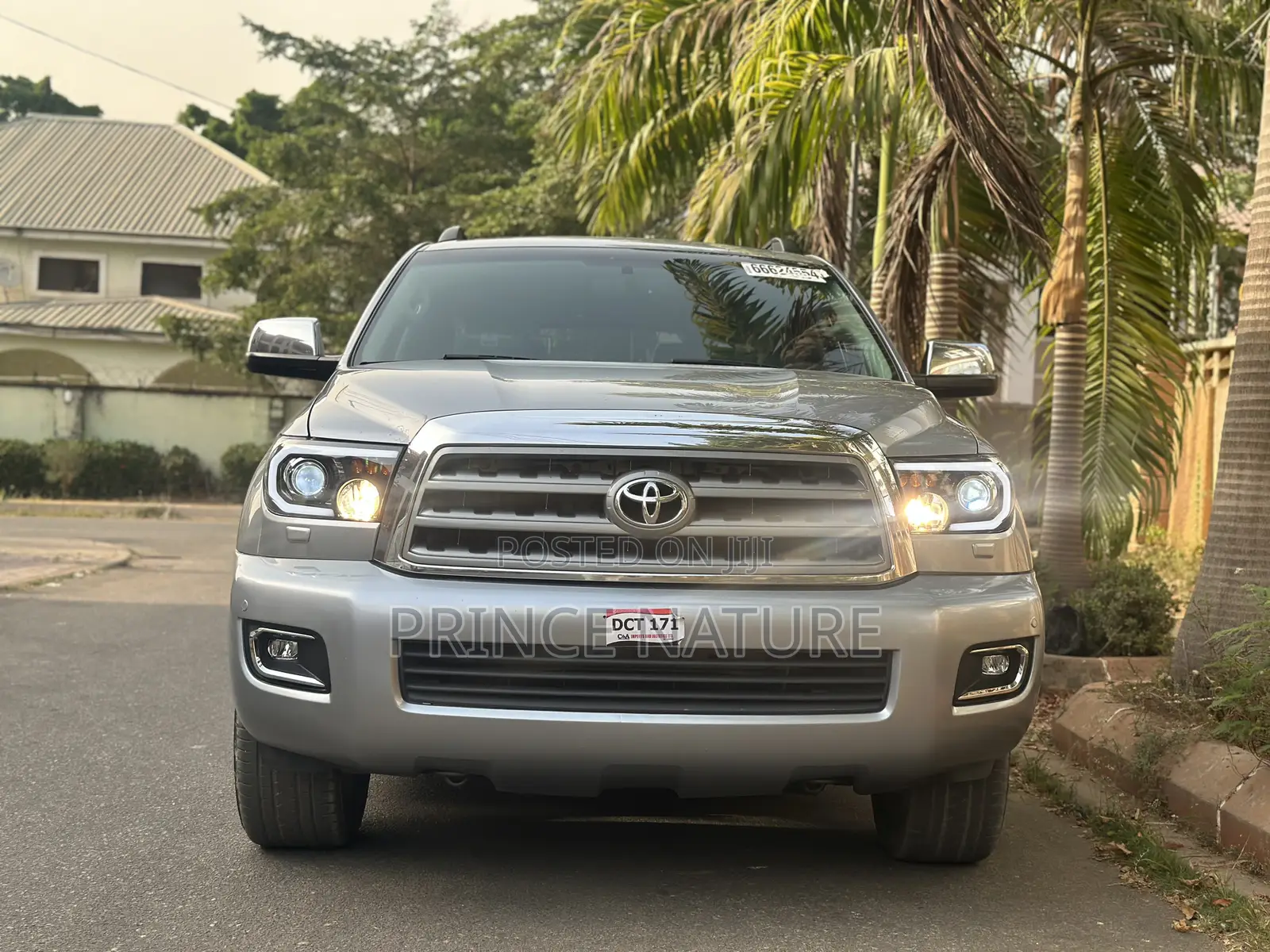 Toyota Sequoia 2017 Silver