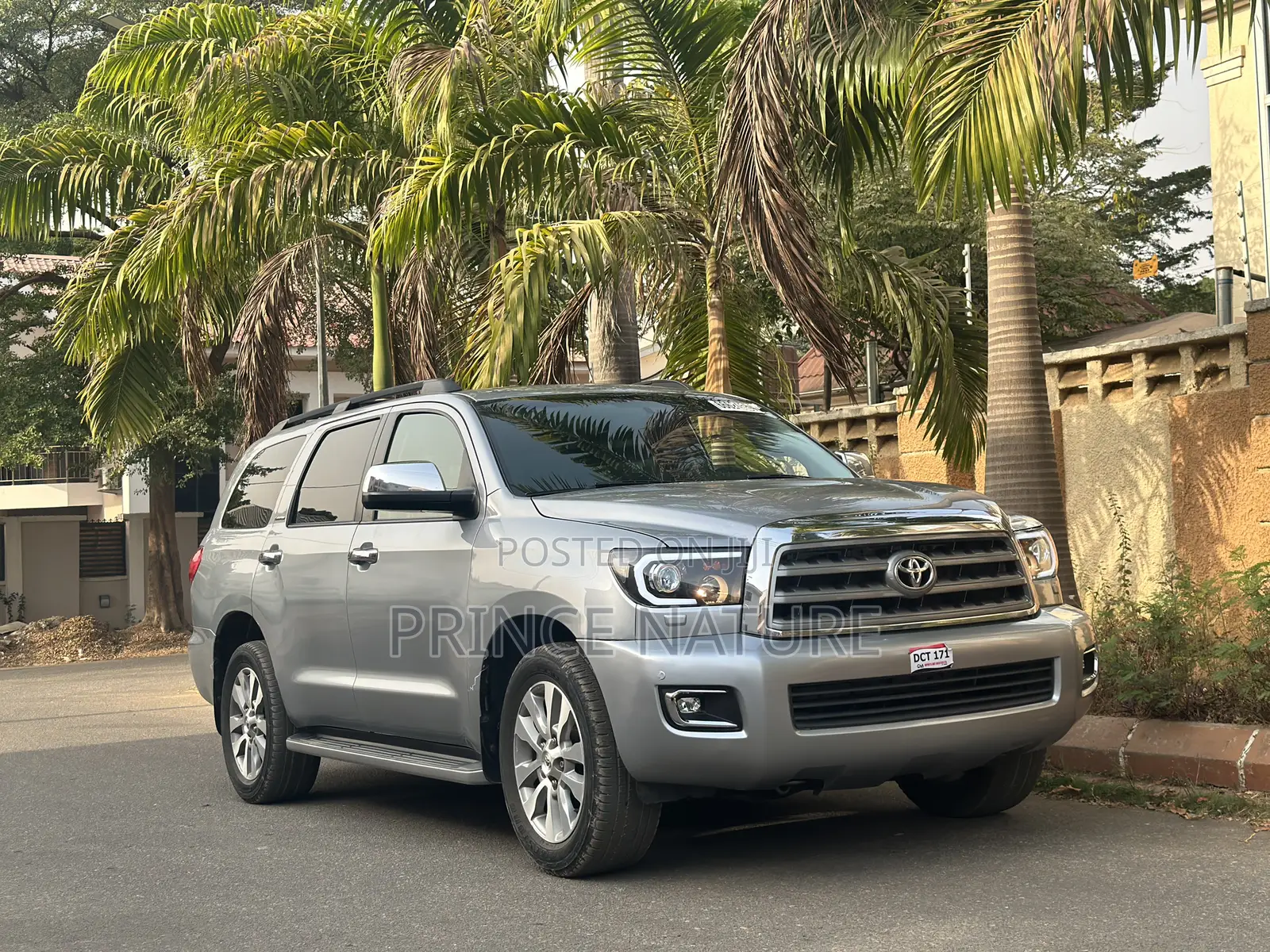 Toyota Sequoia 2017 Silver