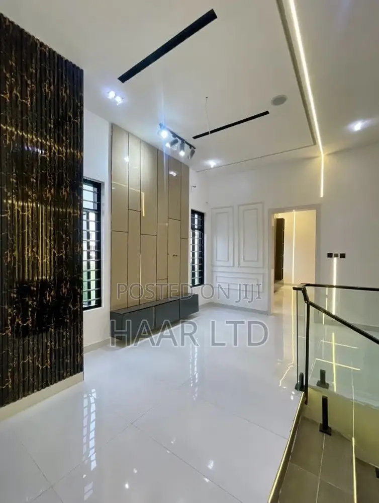 5bdrm Duplex in Ajah for rent