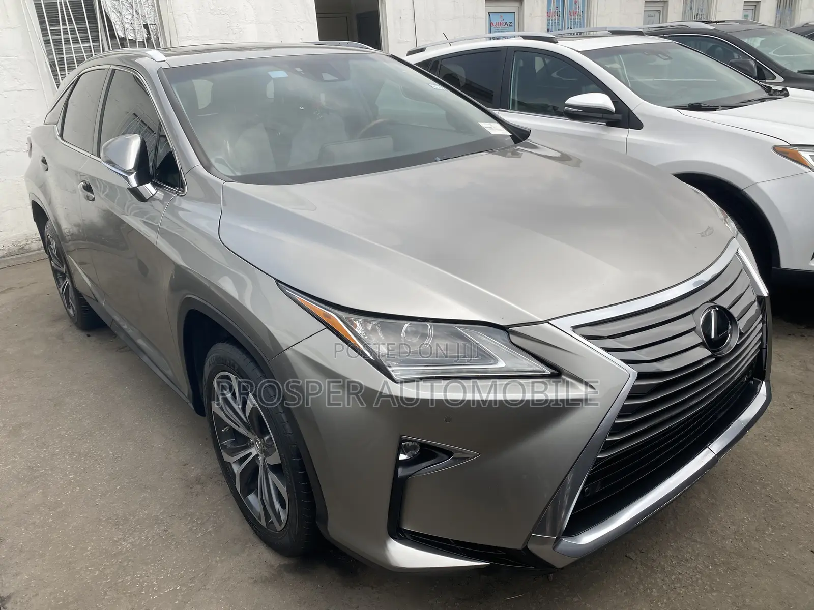 Lexus RX 350 FWD 2017 Gold