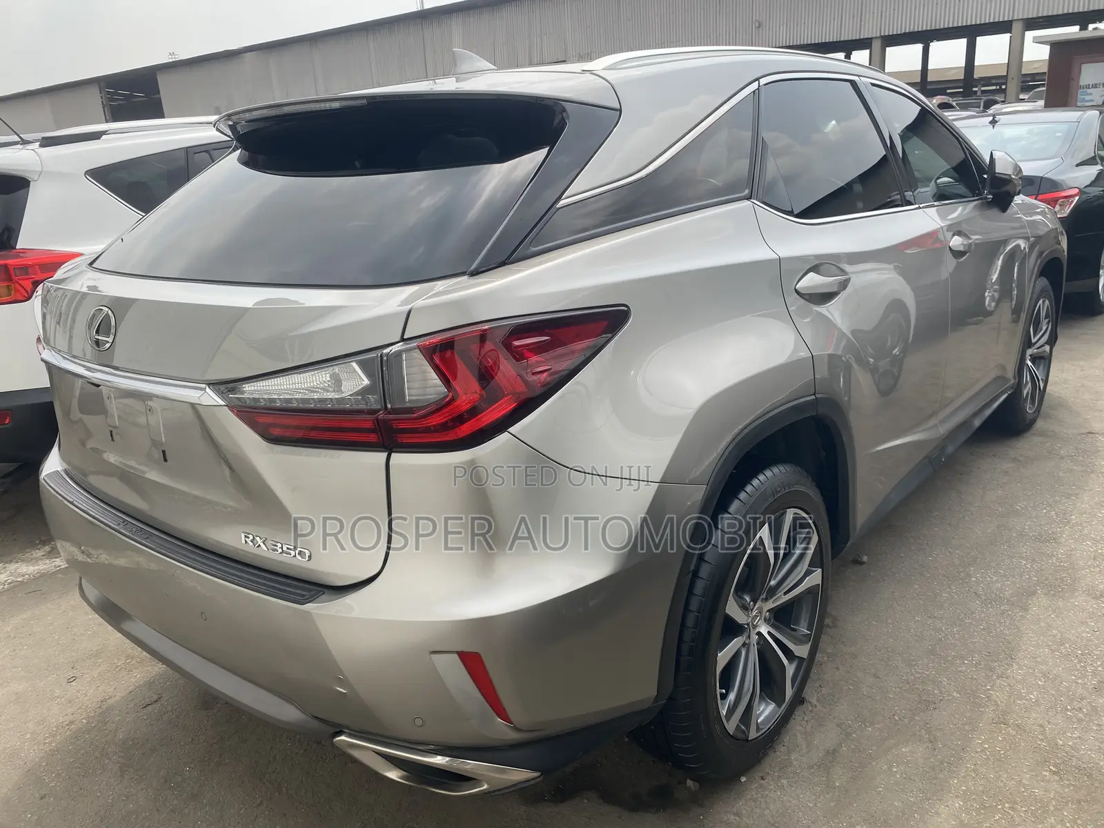 Lexus RX 350 FWD 2017 Gold