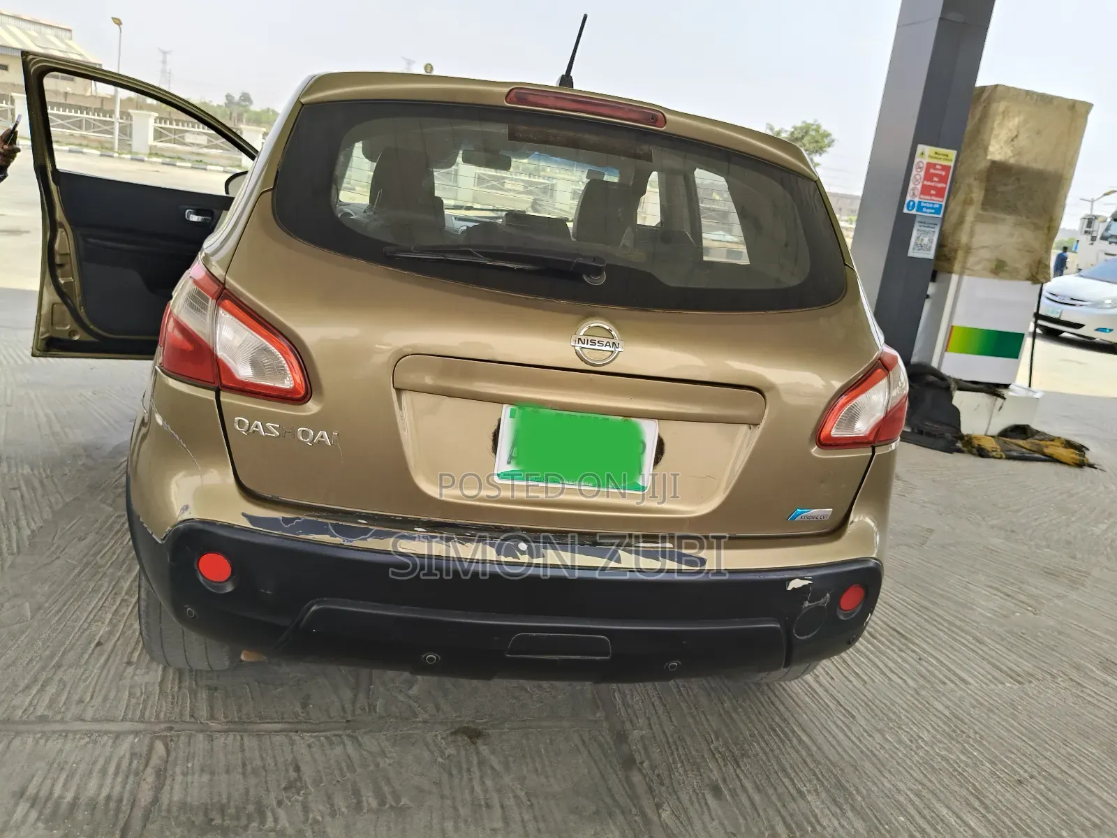 Nissan Qashqai 2014 Gold