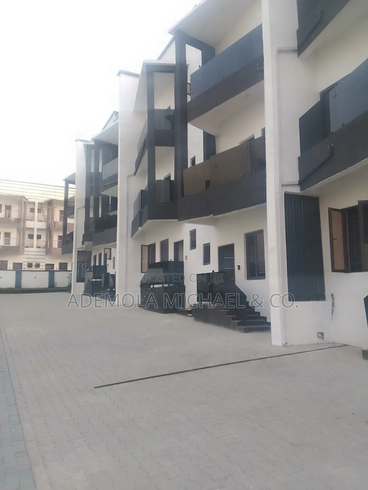 4bdrm Townhouse/Terrace in Wuse for sale