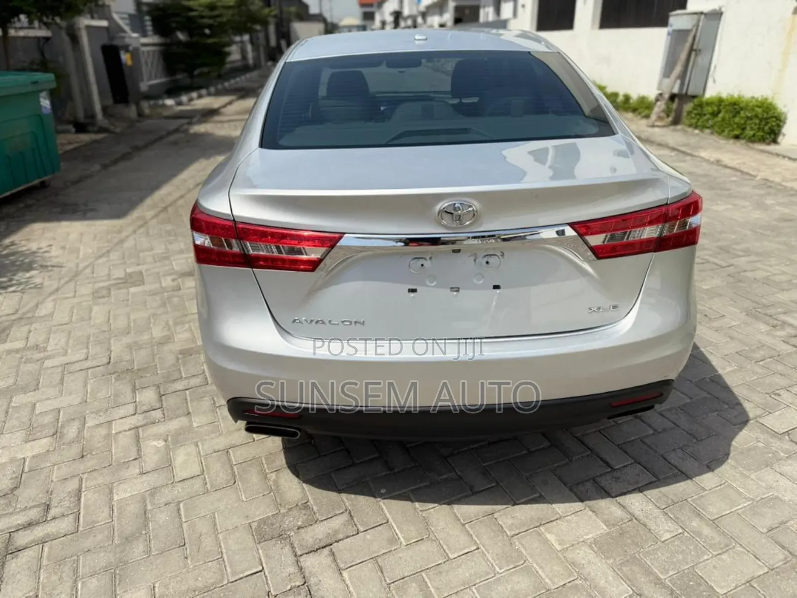 Toyota Avalon XLE Premium 4dr Sedan (3.5L 6cyl 6A) 2014 Silver