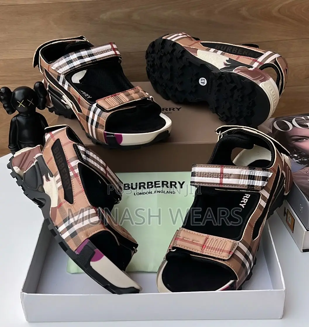 Burberry London Luxury Sandal