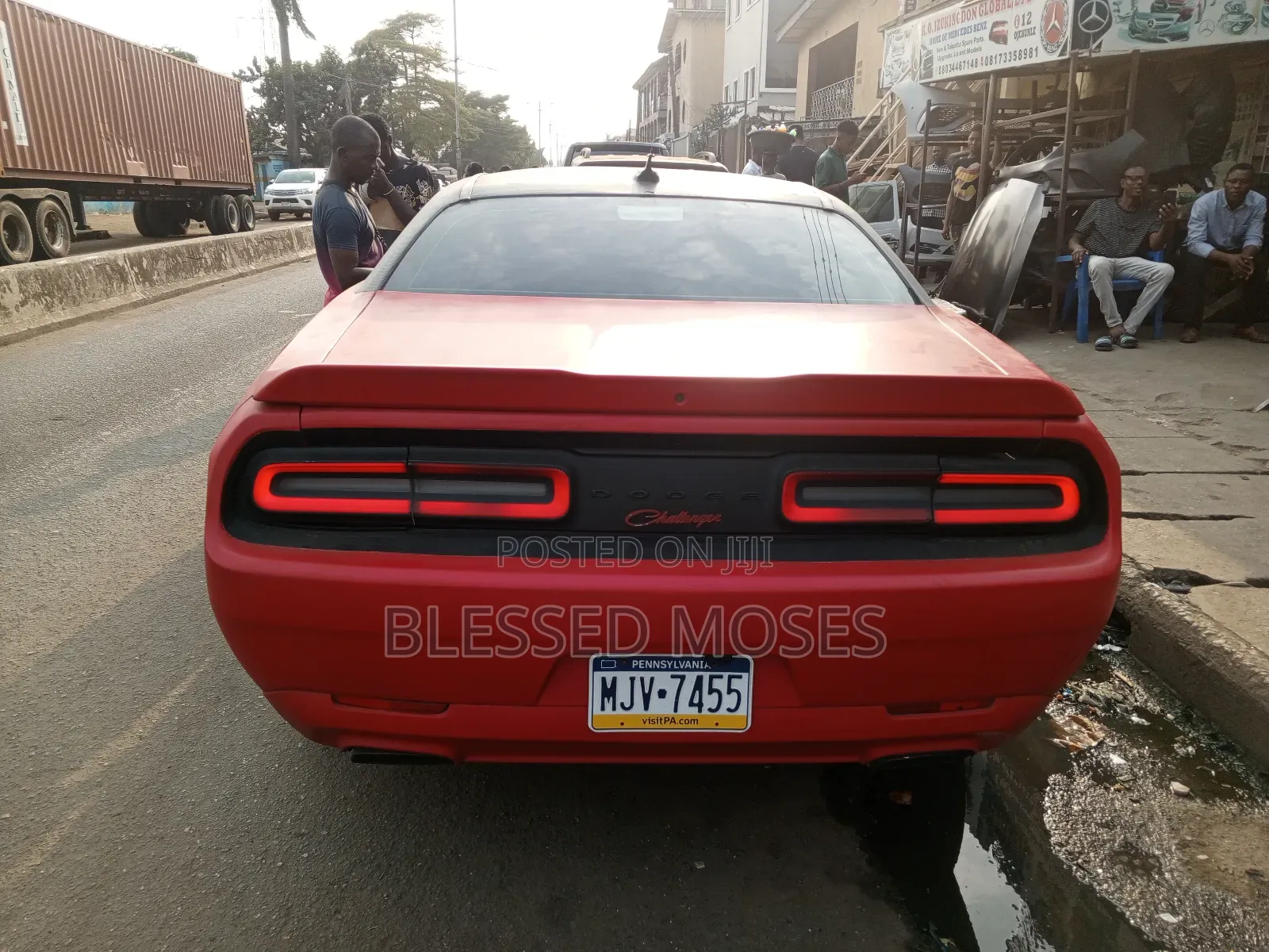 Dodge Challenger 2018 Back Glass