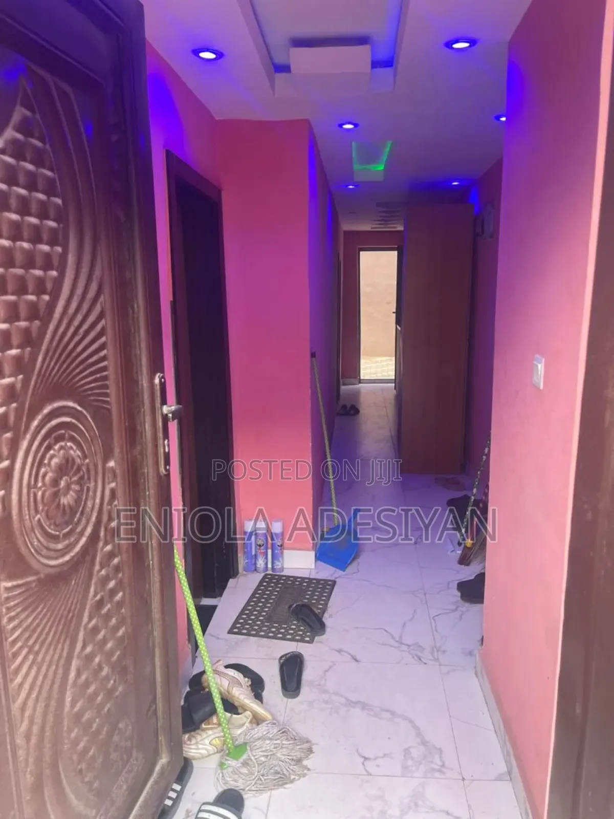 Furnished 20bdrm Block of Flats in Itesiwaju Estate, Akoka for sale