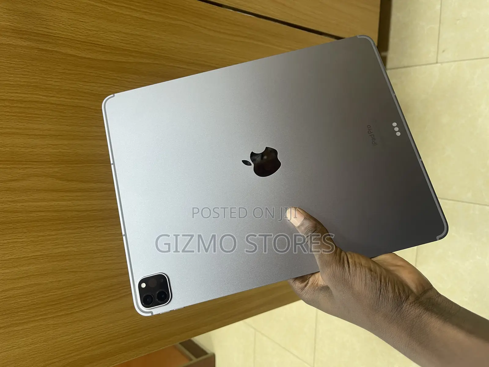 Apple iPad Pro 12.9 (2022) 1 TB Gray