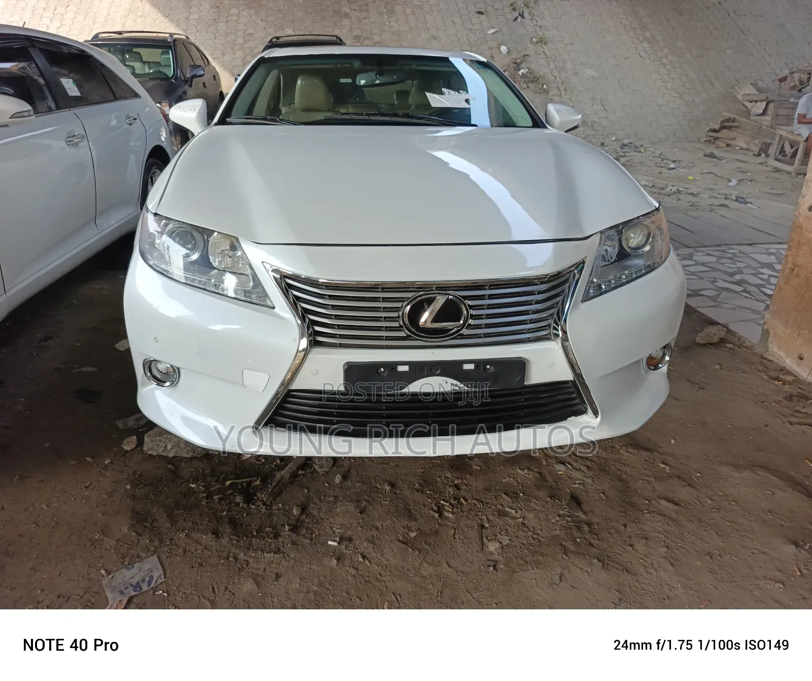 Lexus ES 2015 White