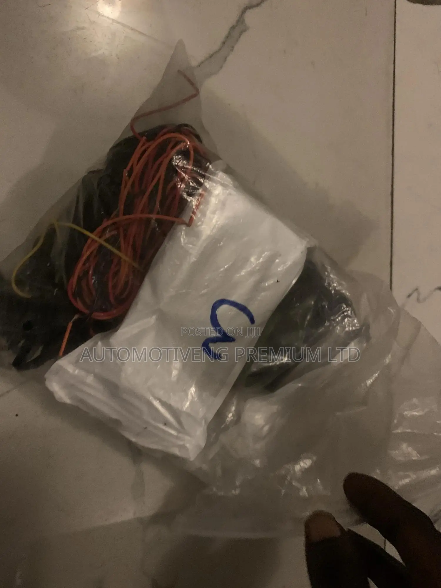 Efficient GPS Tracker With Installation GSM Tracker