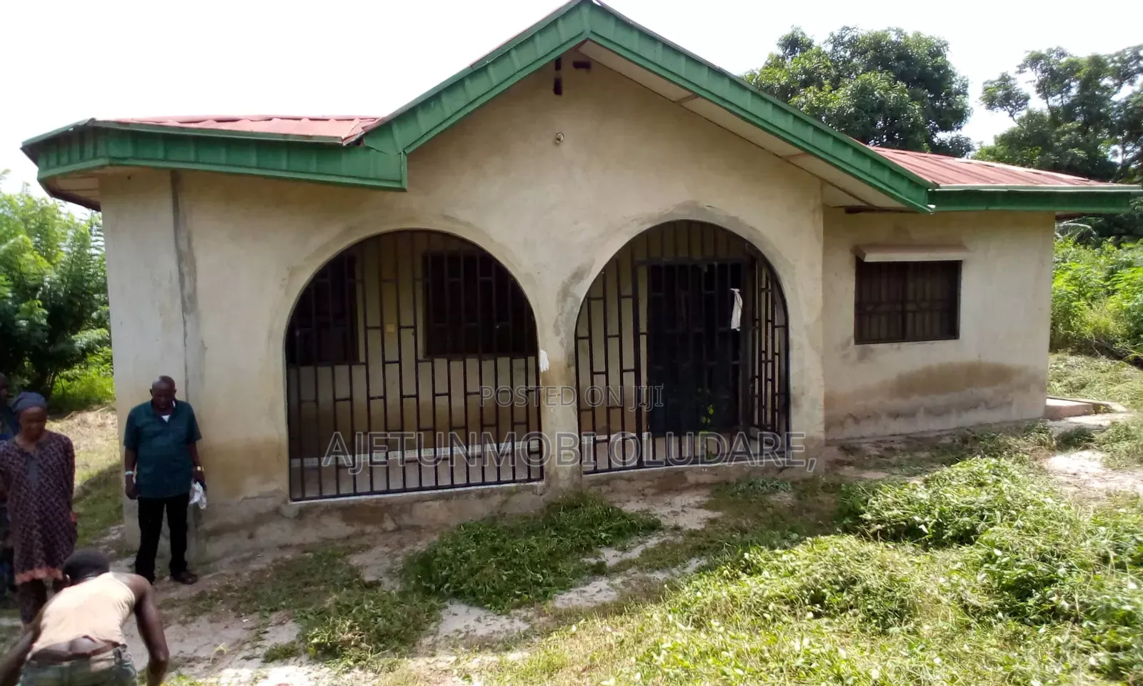6bdrm Block of Flats in Opposite New Local for sale