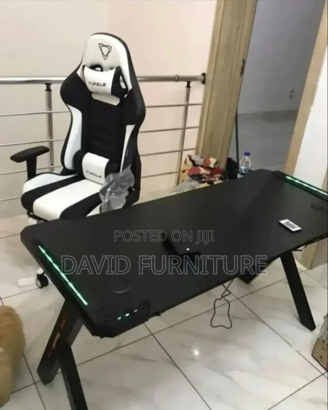 Furgle Gaming Chair With Desk