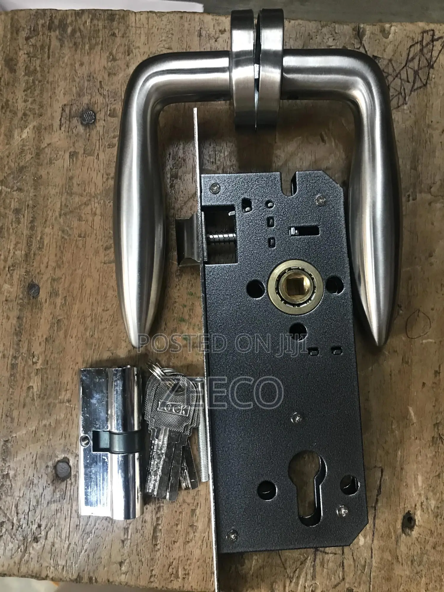 Martech Separat Door Handle Key